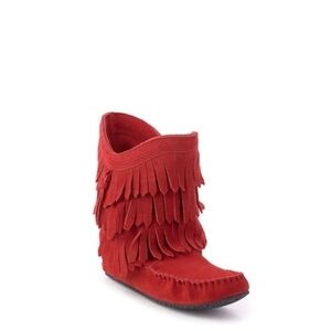 Stylish Red Fringe Moccasins for Women